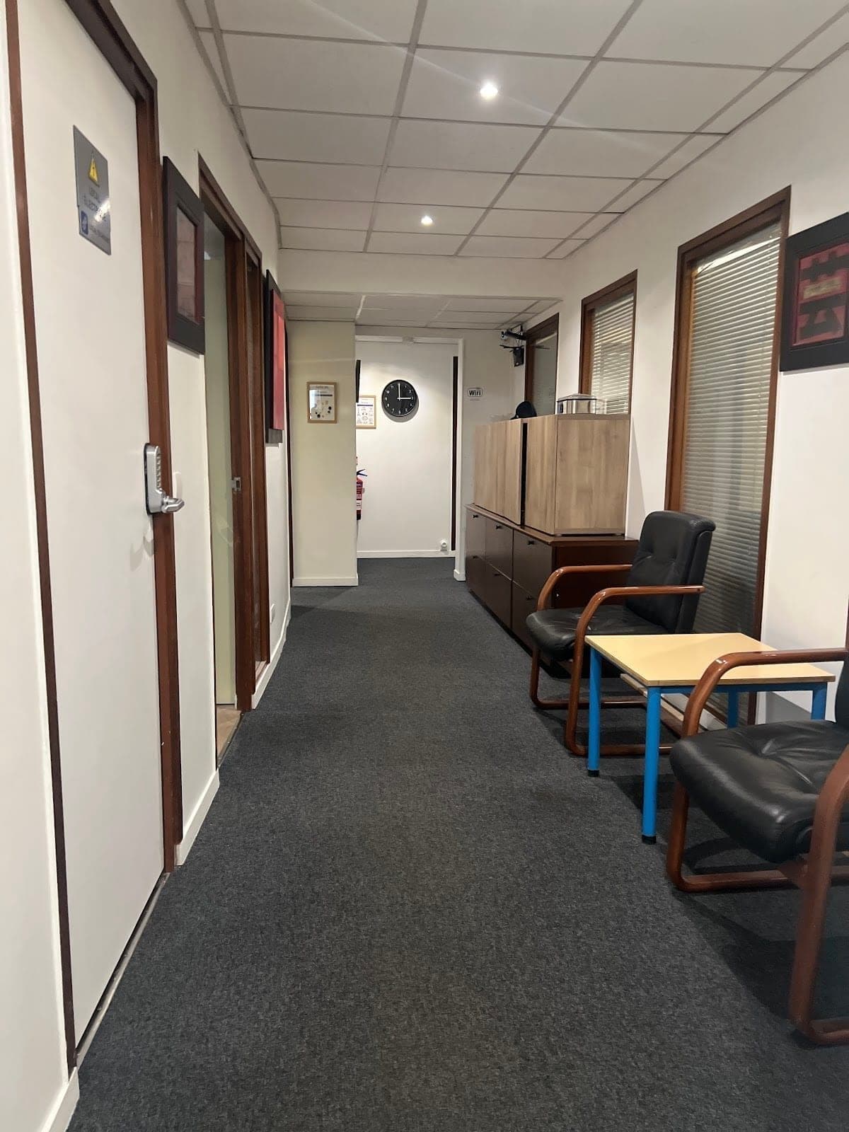 Couloir desservant les différentes salles de formation